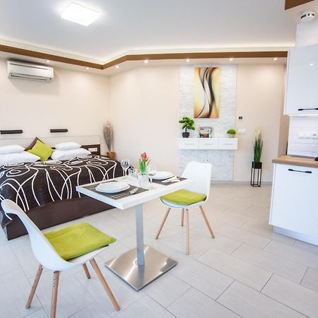 Nemeth Apartmanok Sarvar Exterior photo