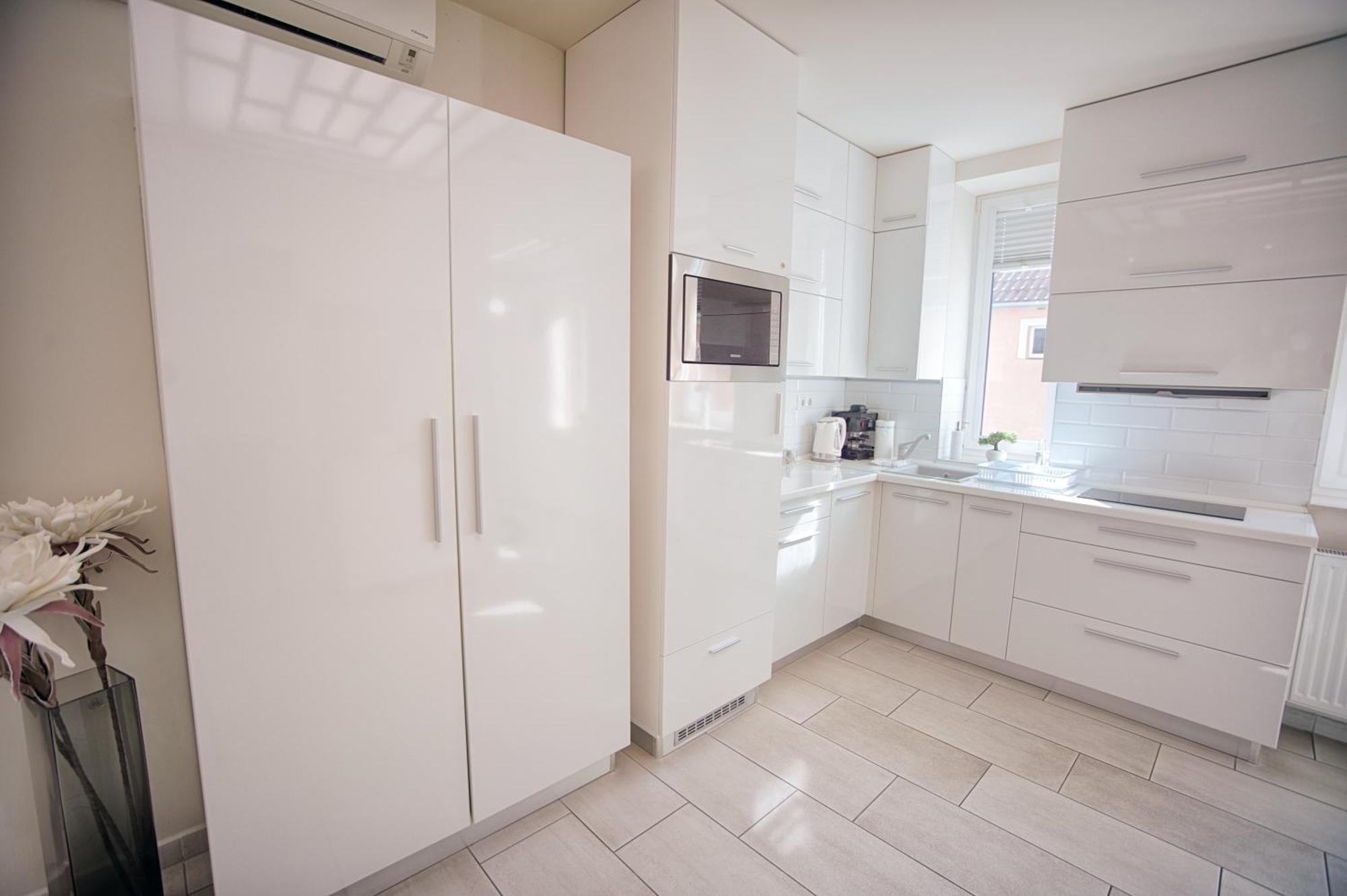 Nemeth Apartmanok Sarvar Exterior photo