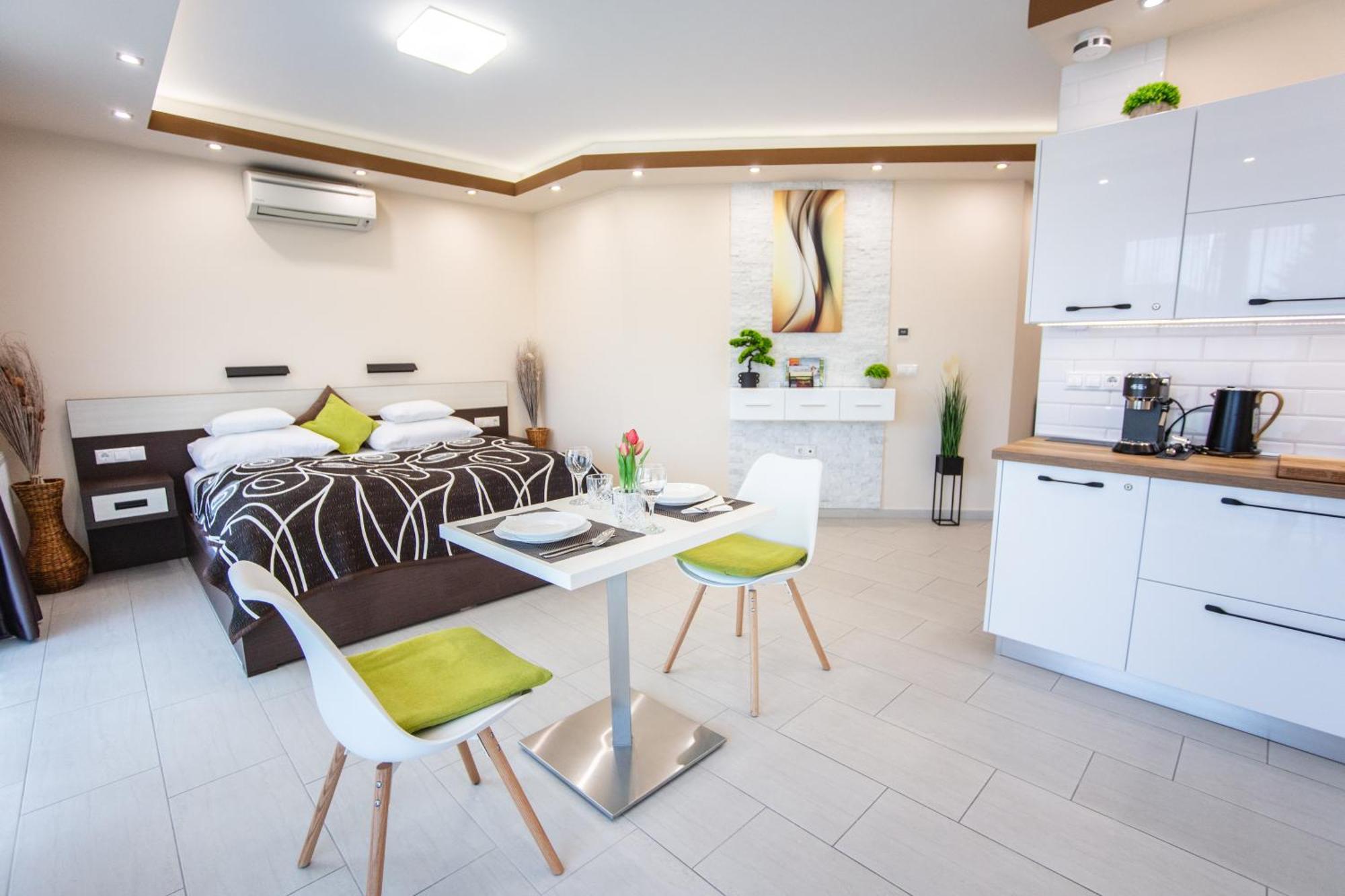 Nemeth Apartmanok Sarvar Exterior photo