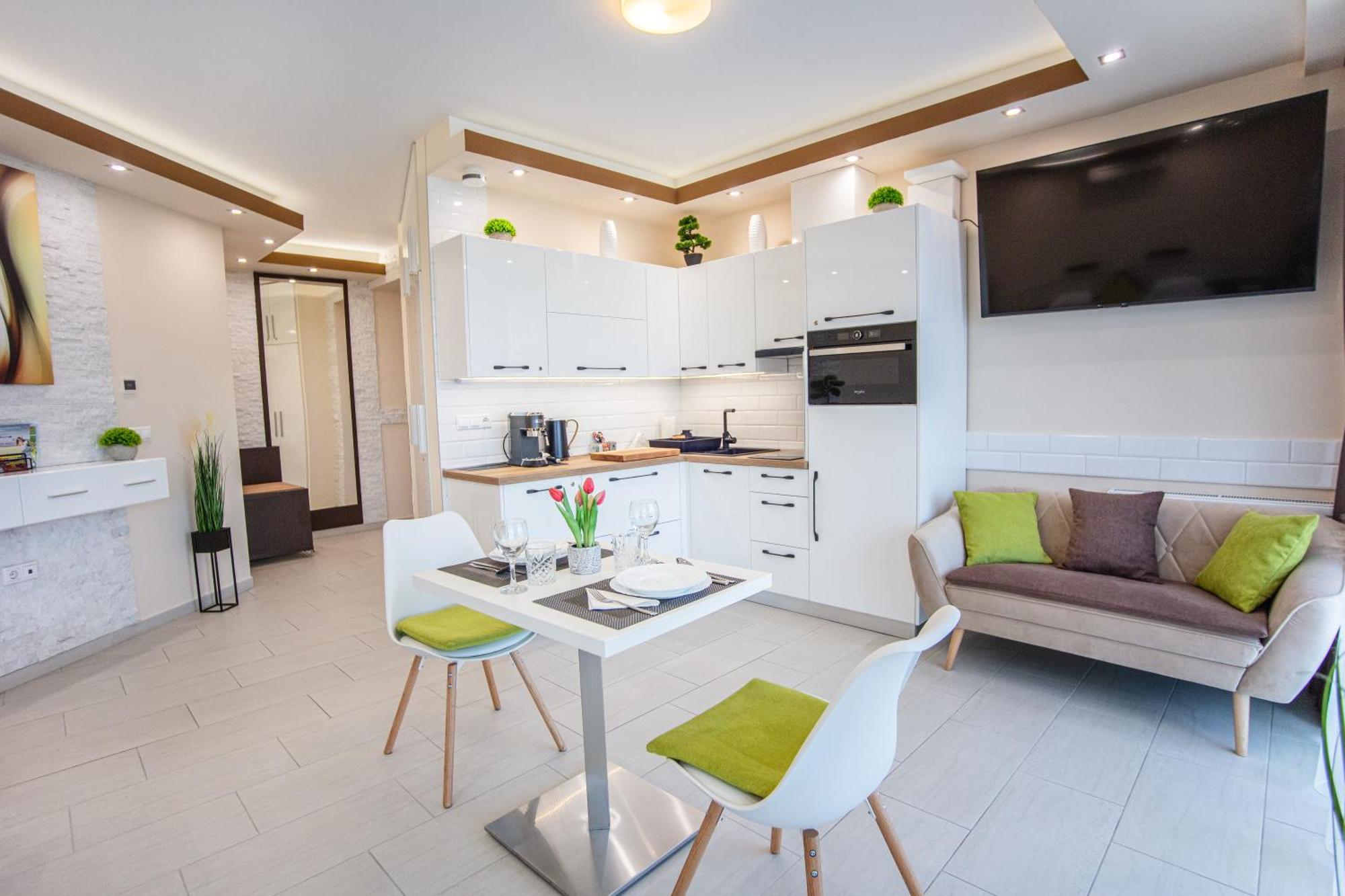 Nemeth Apartmanok Sarvar Exterior photo