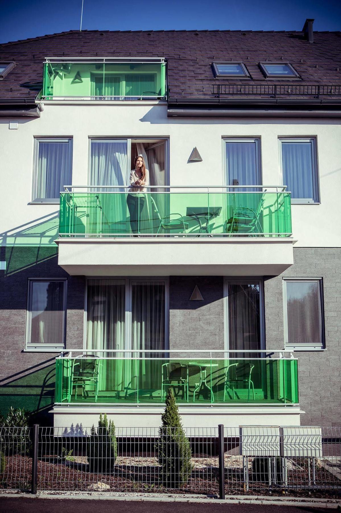 Nemeth Apartmanok Sarvar Exterior photo